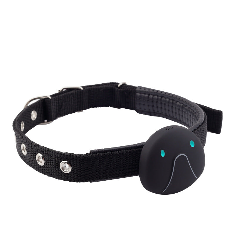 Waterproof Dog GPS Collar Tracker - Anti-Lost Pet Locator - close-up detail